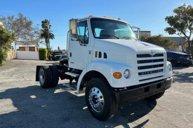 Single Axle Day Cab For Sale